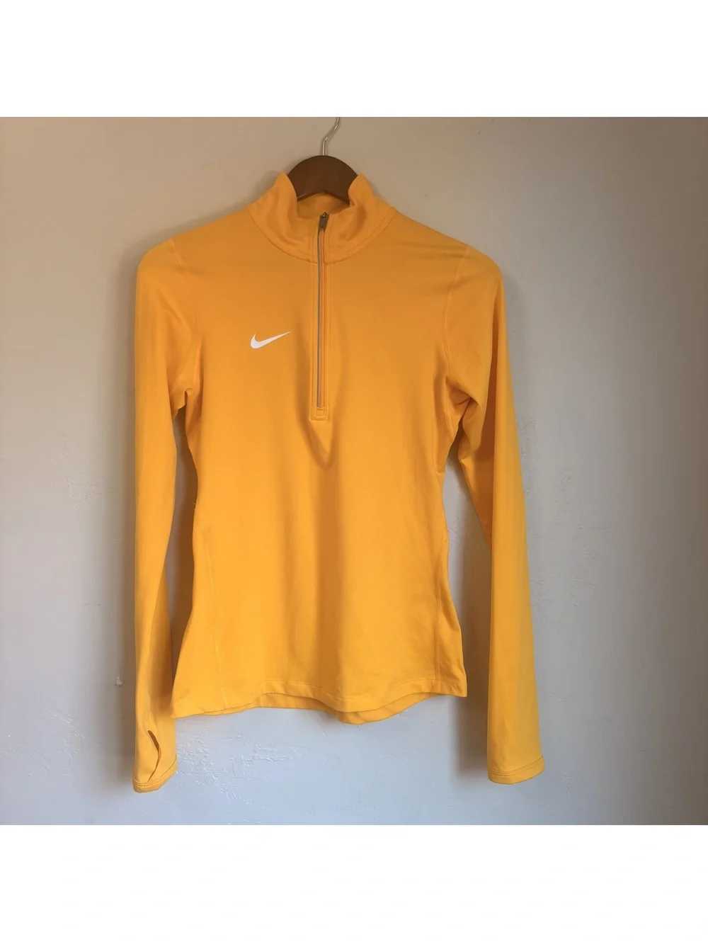 Nike Dri-FIT 1/2 Zip Pullover - Women's Size XS - Yellow - Thumbholes